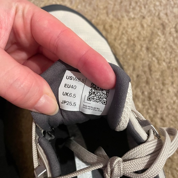 On Cloud Wander Waterproof sneakers - Picture 6 of 7